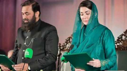 مریم نواز پاکستان کی تاریخ کی پہلی خاتون وزیراعلیٰ بن گئیں