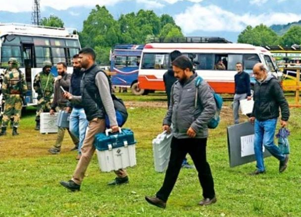 غیور کشمیریوں نے الیکشن کا بائیکاٹ کرکے مودی سرکار کے منصوبوں پر پانی پھیر دیا